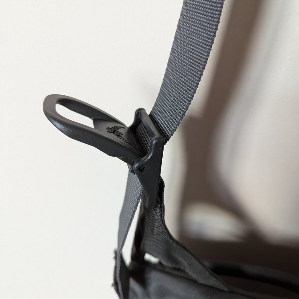 Osprey Veer Red Crossbody bag - Picture 5 of 13